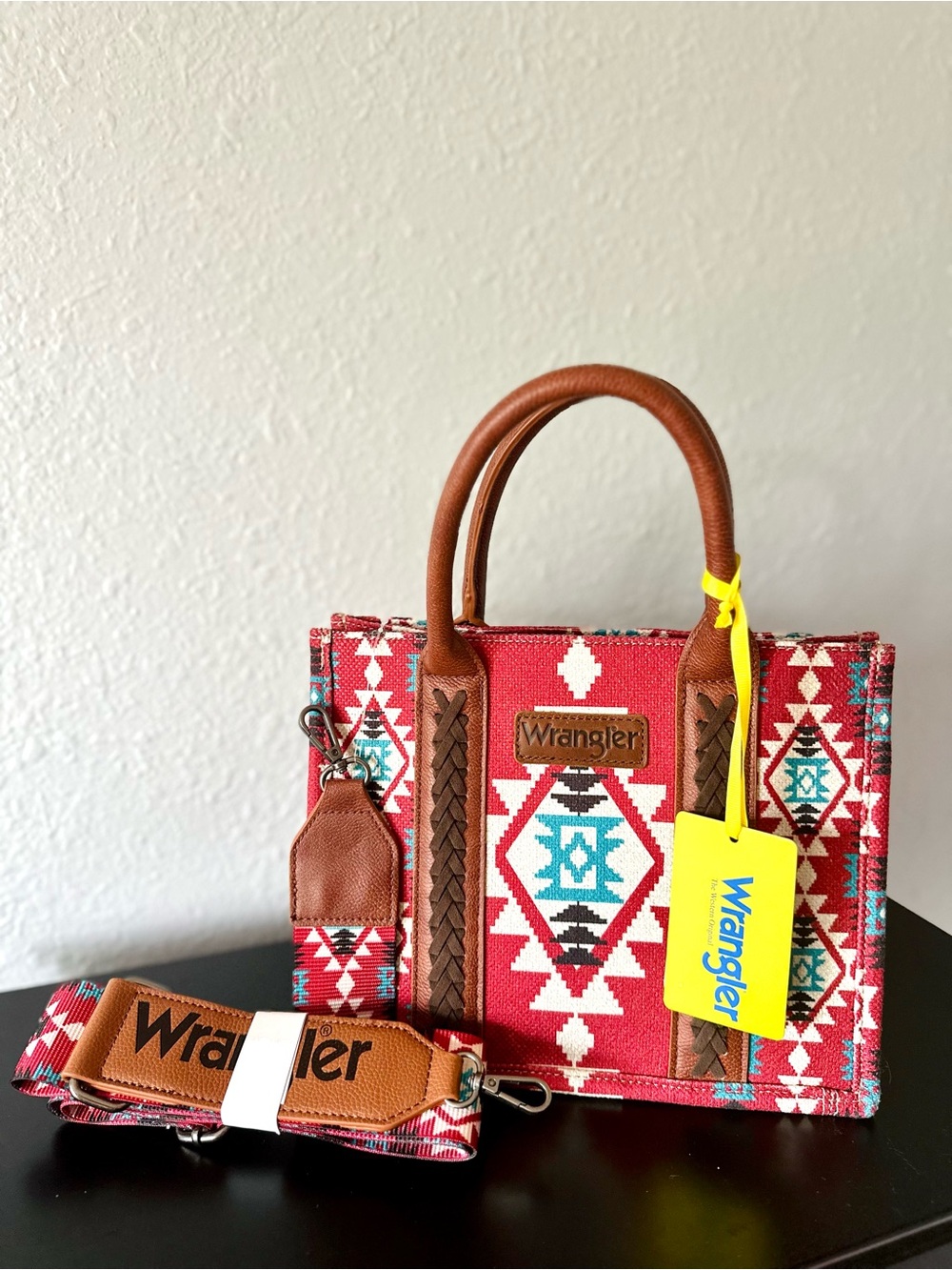 Wrangler Southwestern Crossbody Medium Tote Bag Burgundy Red - Picture 1 of 2